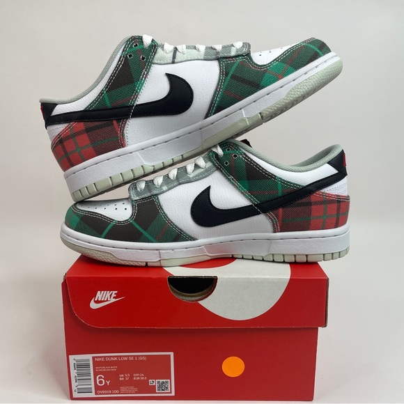 Nike Dunk Low GS SE 1 “Tartan Plaid” 2023 - Picture 3 of 4